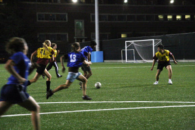Zhe defending ... IMG_5586.JPG