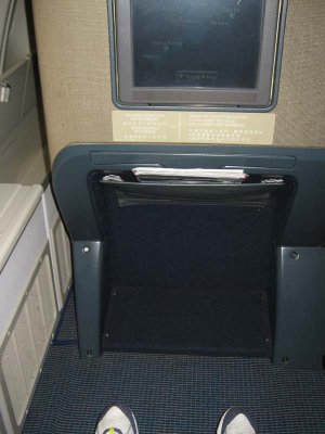 Cathay Pacific Business - Legroom