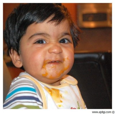 I like to make faces while I eat...