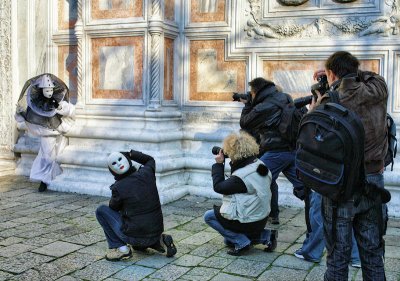 Arnaldo and the photographers