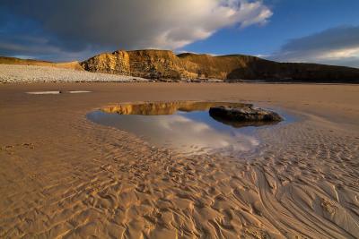 Dunraven Bay, rock pool and main beach