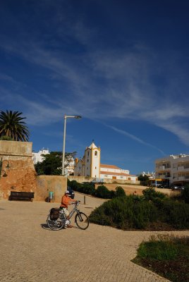 ****   ON THE ROAD AROUND PORTUGAL  ****
