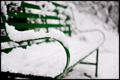 Green Bench, Snow