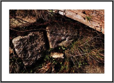 Stone wall jumble