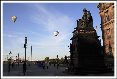 Ballons over Elbe