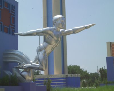 Replaced 1936 Statue