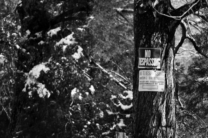 no trespassing.jpg