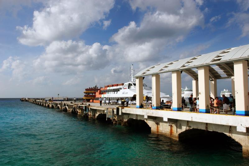 boatdock1.jpg