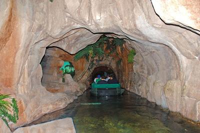 Epcot2-046jw.jpg