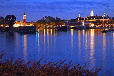 Epcot2-095jbw.jpg