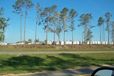 g3/15/644015/3/57938807.TrailerFarm.jpg