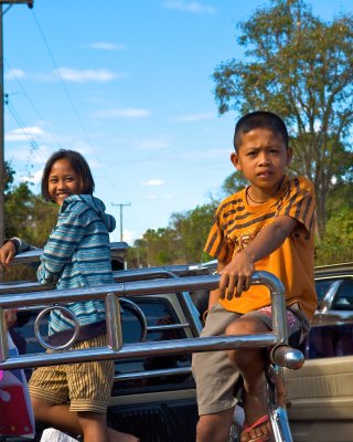 Children in Mukdahan