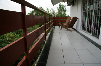 Side balcony