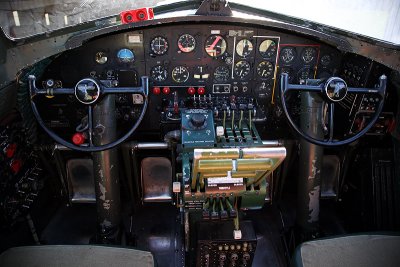 Cockpit_0554sm.jpg