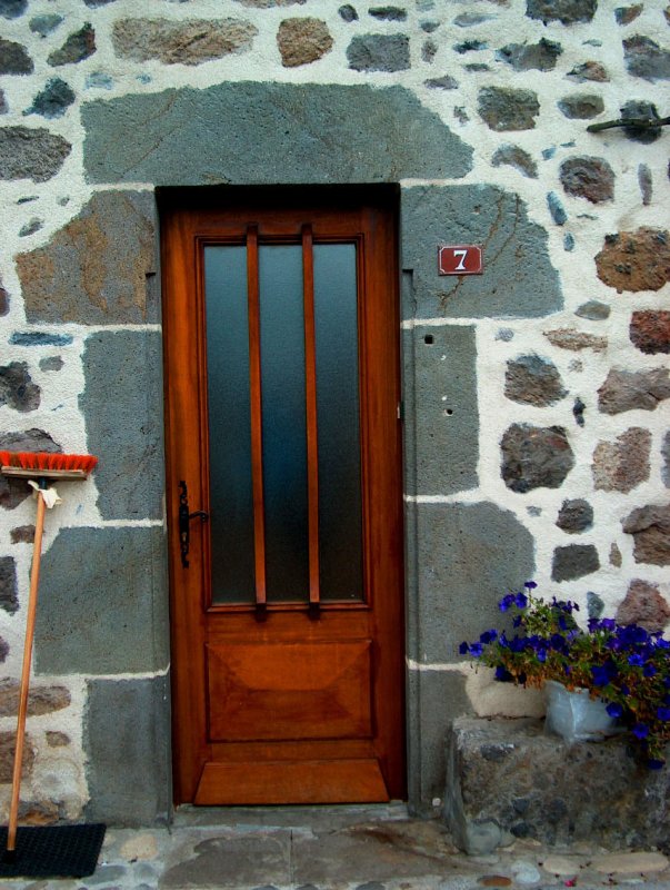 Wood Door & Broom, Polminhac 2005