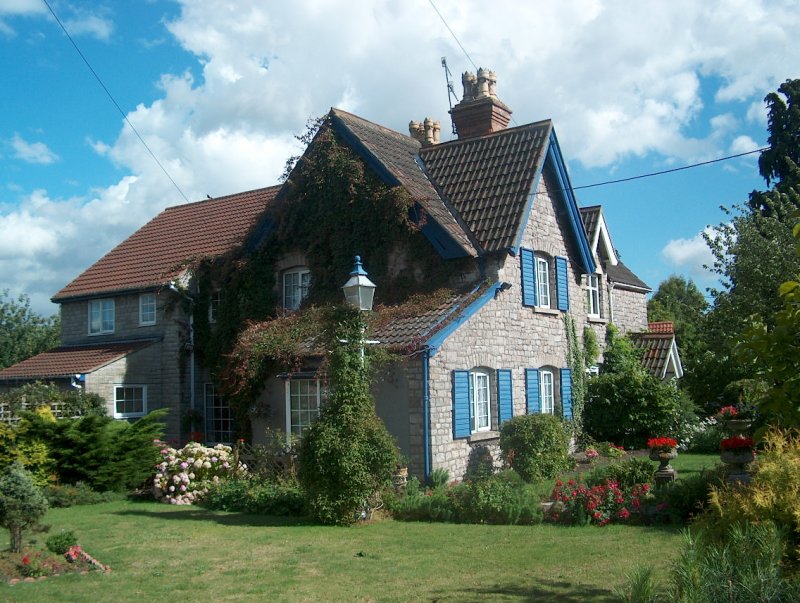 Blue Cottage in Bristol, 2005