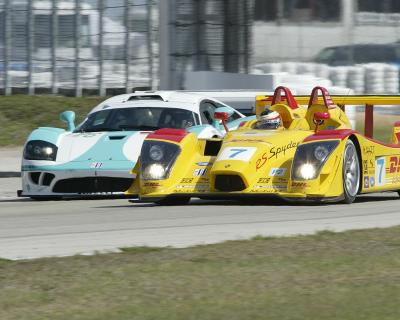 Porsche Spyder vrs Ford Saleen