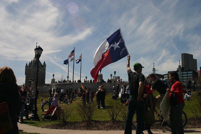 albany-teabaggers_002.jpg