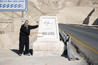 Peter pointing out that we are at sea level...