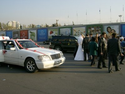 Wedding groups gathering at Independence Square