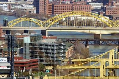 View-of-bridges-and-river-t.jpg