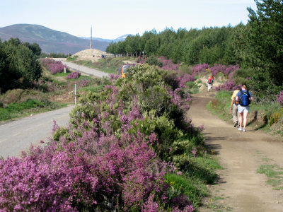 Arriving at Cruz de Ferro