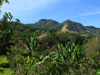 Etapa L:  Vista hacia los montes en Castaer