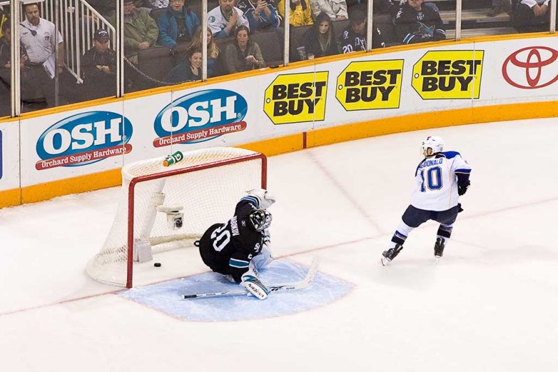 Andy McDonald shootout Goal