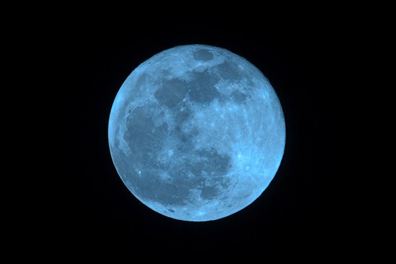 12/31/2009  Blue Moon