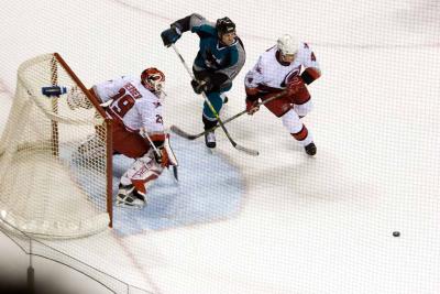 Carolina Hurricanes vs. San Jose Sharks - December 10, 2005