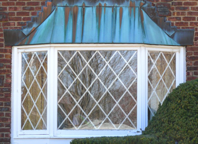 diamond window