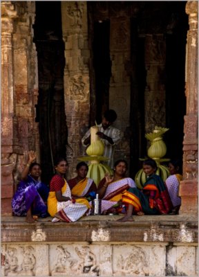 48-Indian-Ladies-in-Hampi-B.jpg