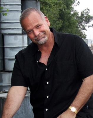 g3/17/119717/3/52632500.mikeworkingcDSC00458crop.jpg
