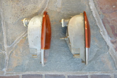 914 Front Turn Signal Buckets, Single Bulbs, U.S. Version - Photo 5