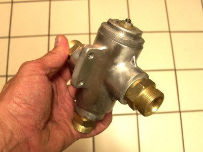 Oil Thermostat with Bracket Reconditioned - Photo 3