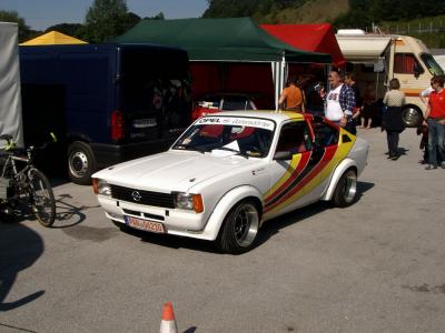 g3/17/292717/3/54657841.PaddockOpelKadett.jpg
