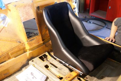 914-6 GT Scheel Seat-Rail Installation - Photo 29