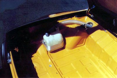 Kremer 914-6 GT Oil Overflow Bottle - Photo 1