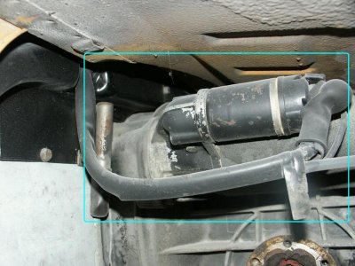 914-6 Starter Motor Location  - Photo 5