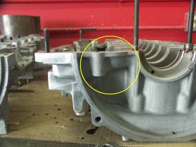 Early 2.0 Liter and RSR 3.0 Liter Sandcast Alloy Crankcase Comparison - Photo 16