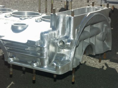 Early 2.0 Liter and RSR 3.0 Liter Sandcast Alloy Crankcase Comparison - Photo 45