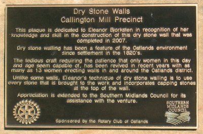 About Oatlands' dry walls