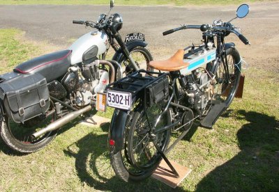 0280: 1953 Matchless, 1925 Douglas