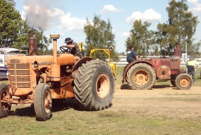  Competing tractors