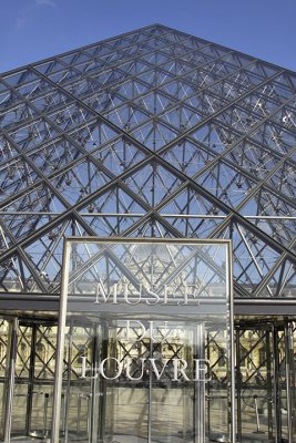 Louvre in Glass.jpg