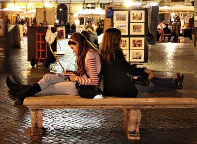 Bookend Girls in Pza. Navona.jpg