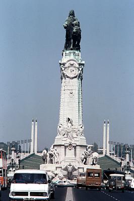 Monument to Columbus