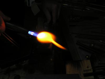 Flame polishing the punty mark
