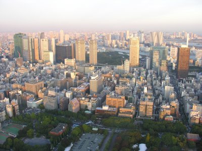 Now you could REALLY see the city, including the gardens we'd just been at.