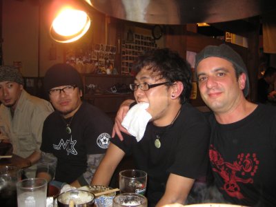 Mizu had to apply a wet rag to tongue, heh. Speaking of - every restaurant hands out either a wet rag or napkin prior to meals.